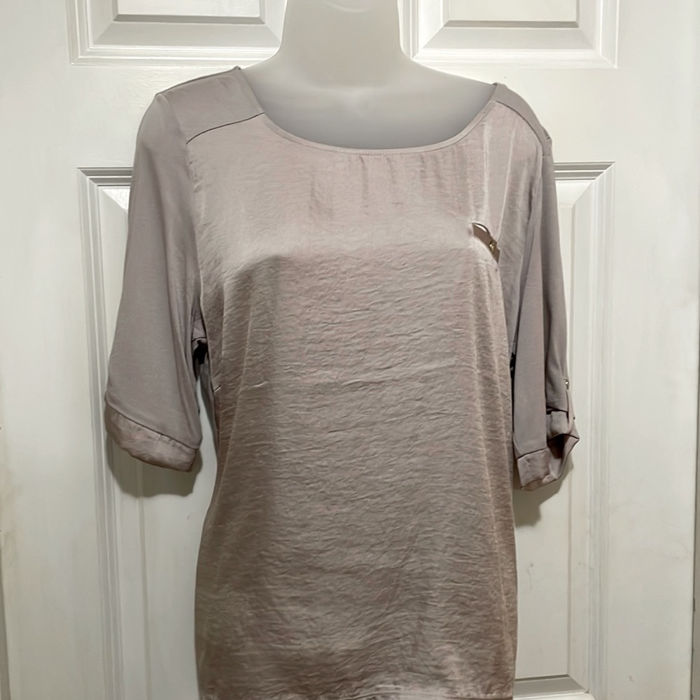 The Limited brand new with tags woman’s top. Size XL